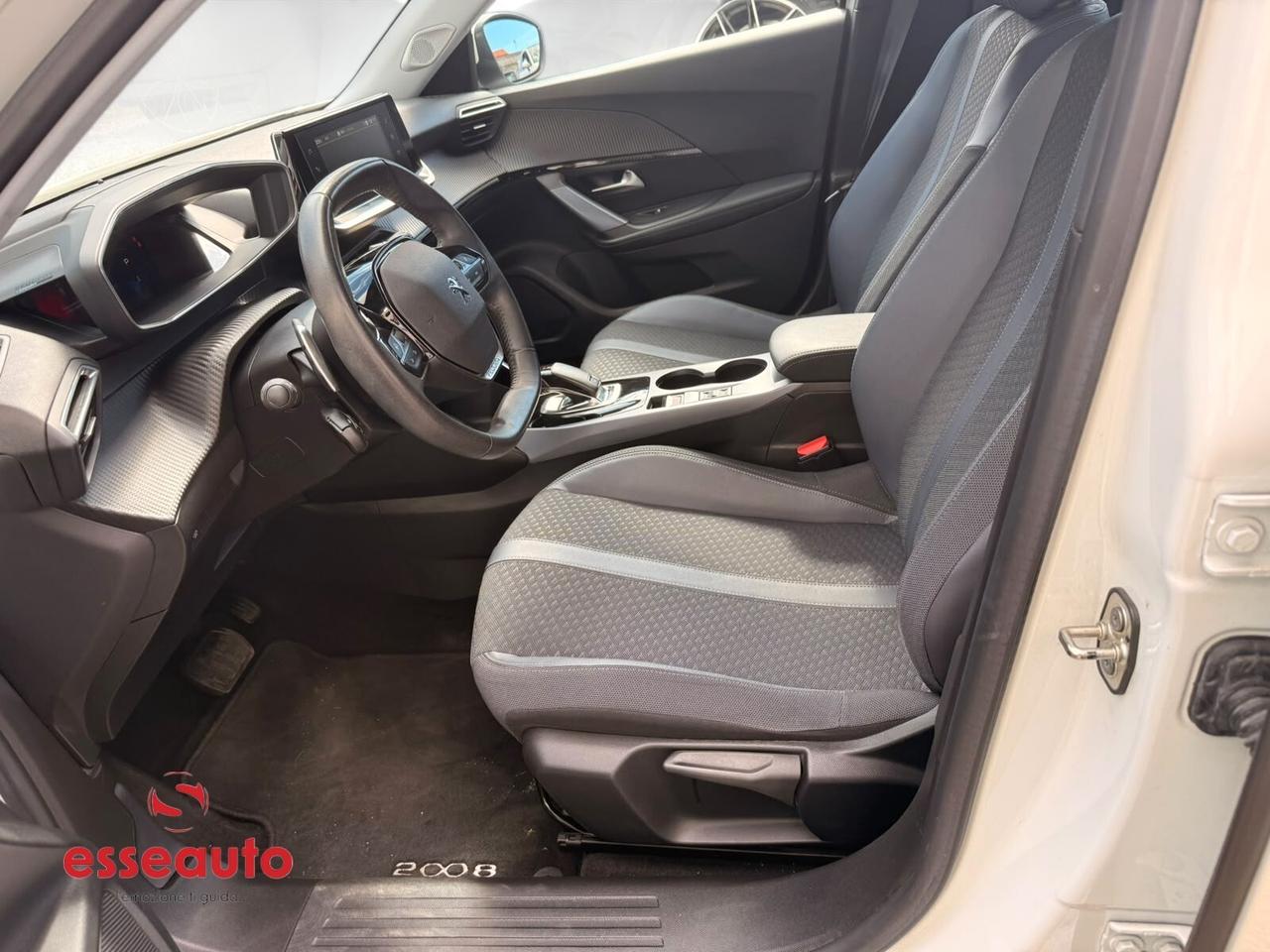 Peugeot 2008 BlueHDi 130 S&S EAT8 Allure Pack