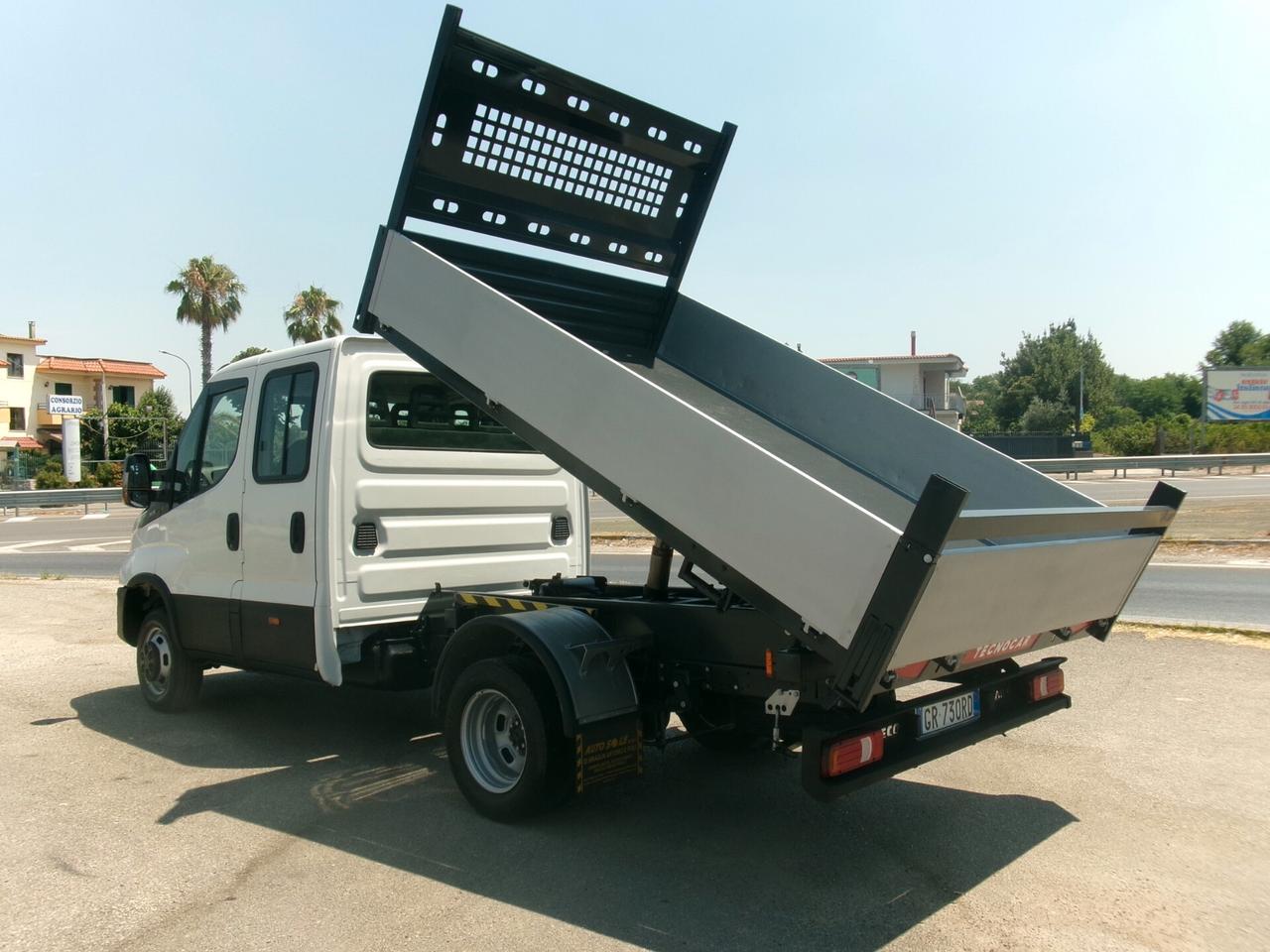 Iveco Daily 35C14 2.3 140CV E6D DOPPIA CABINA 7P RIBALTABILE 56000KM