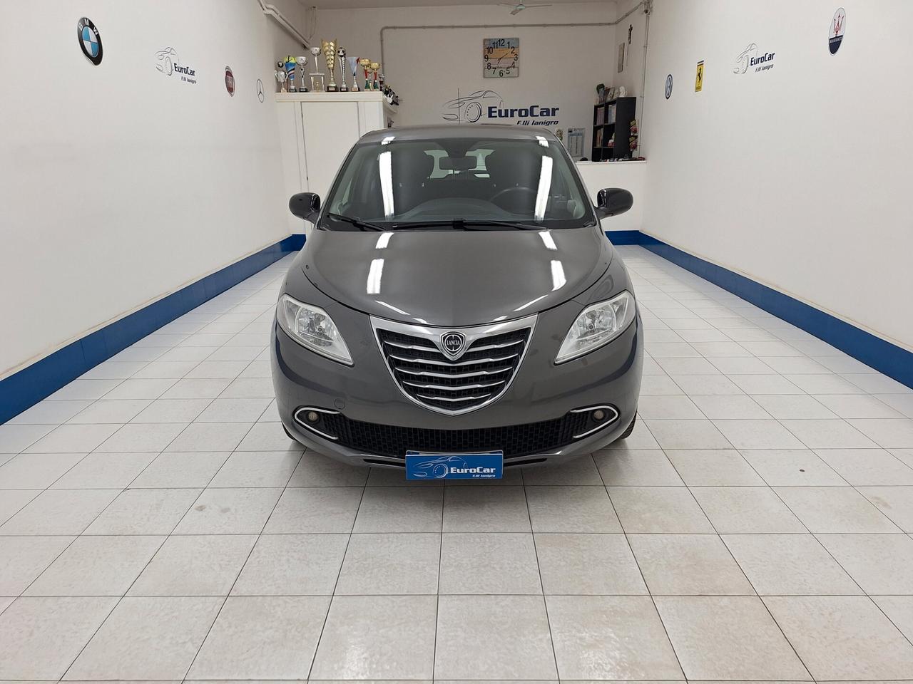 Lancia Ypsilon 1.2 69cv Platinum
