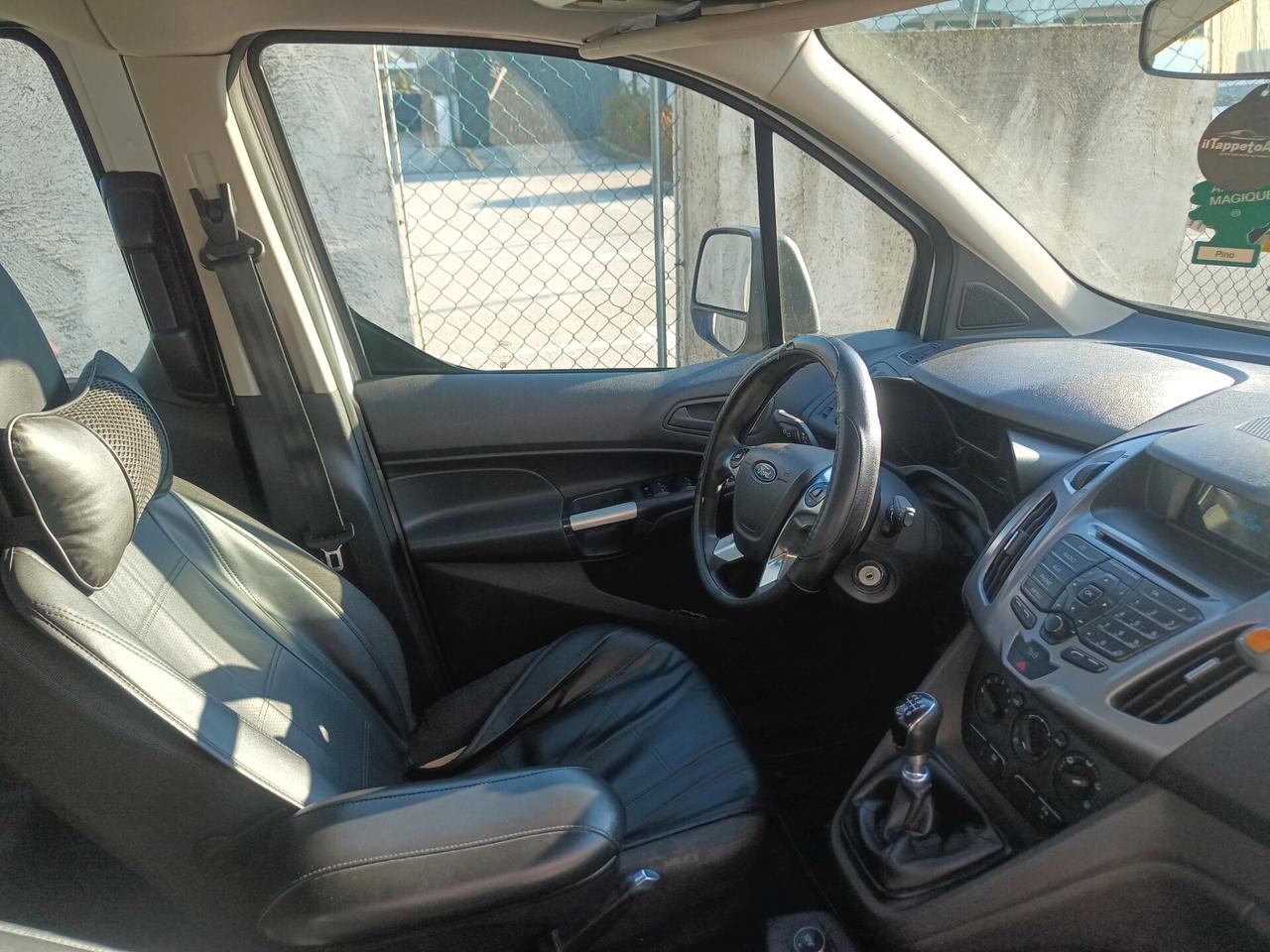 Ford Tourneo Connect 1.6 TDCi 115 CV Titanium