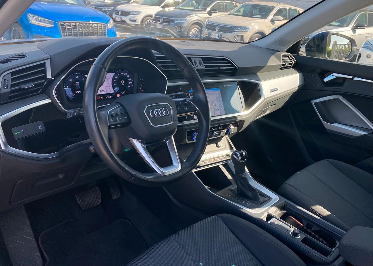 Audi Q3 Business Advanced 2.0 TDI 150CV s-tronic quattro 35