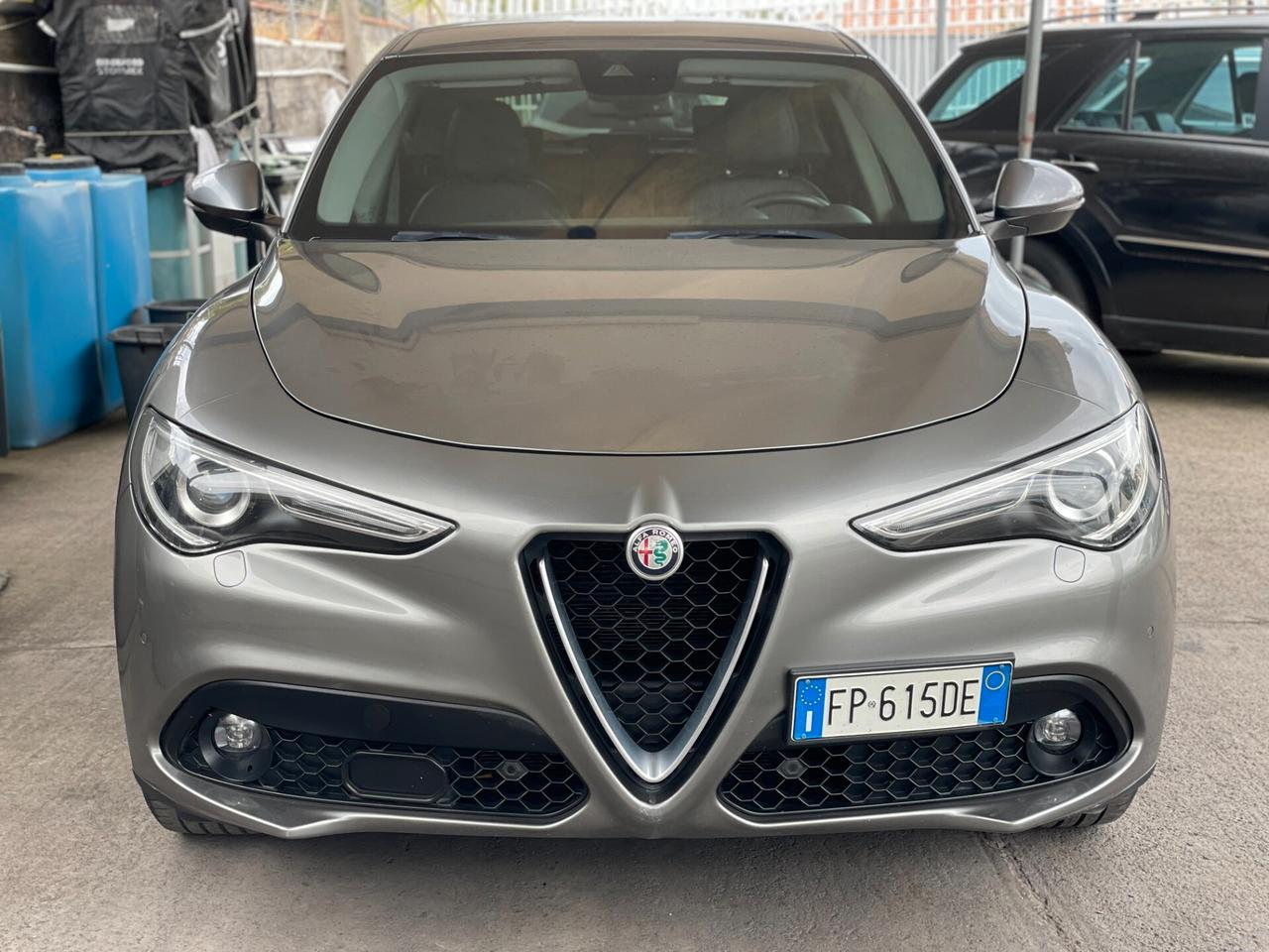 Alfa Romeo Stelvio 2.2 Turbodiesel 180 CV AT8 RWD Super