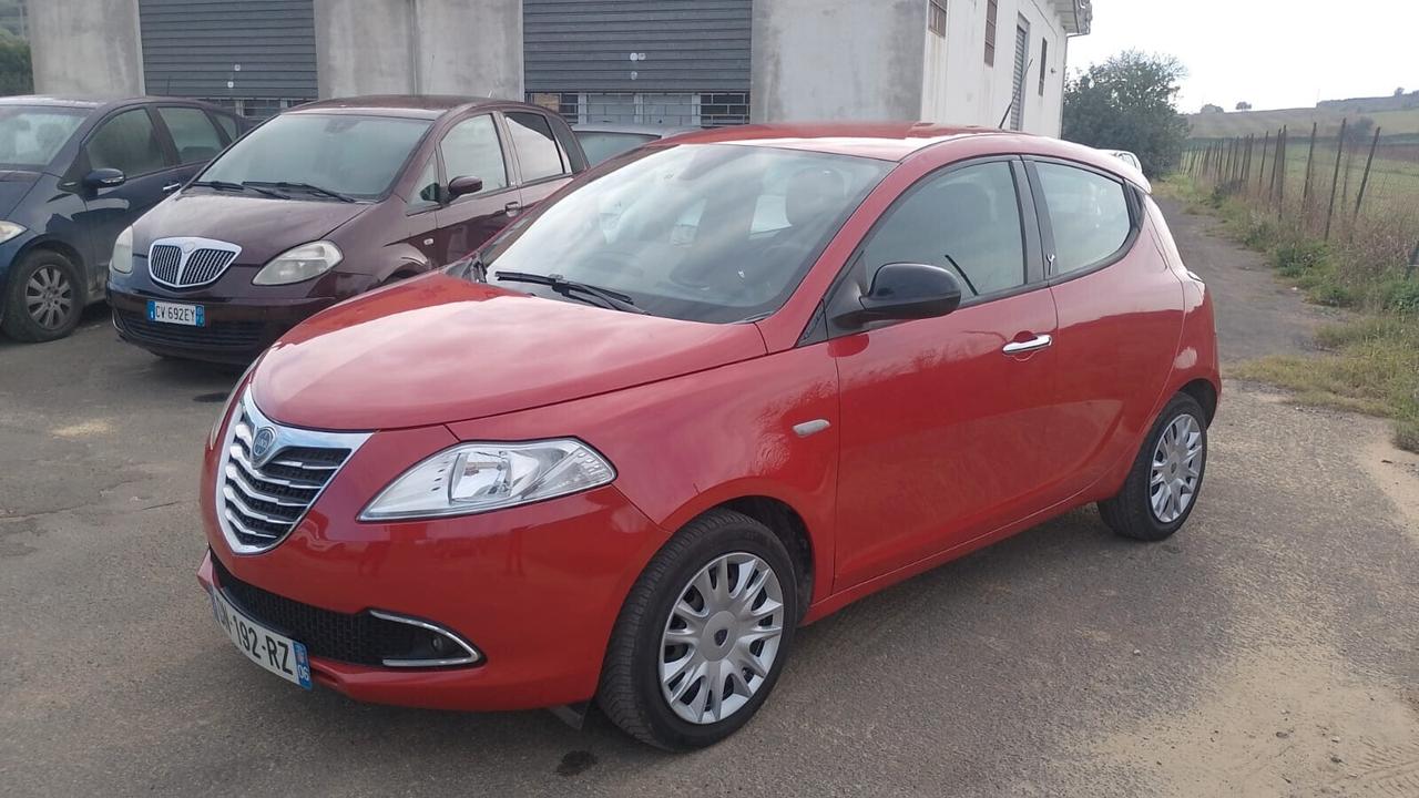 Lancia Ypsilon 1.2 - 2015 PROMO DICEMBRE!