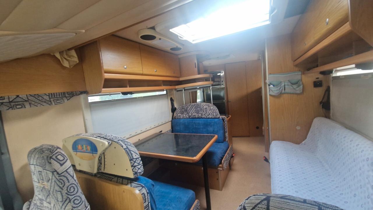 Iveco Daily Camper Laika 2.8 diesel manuale 6 rapporti