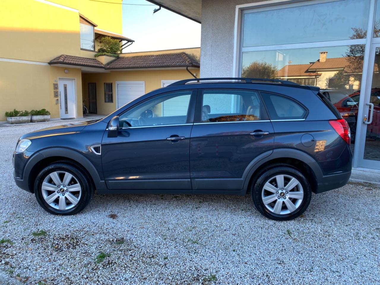 Chevrolet Captiva 2.0 7 POSTI 4x4 automatica