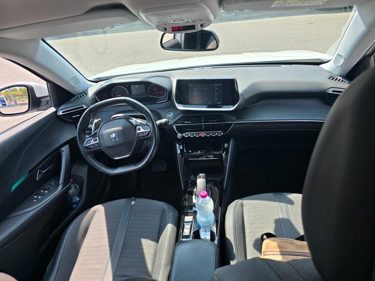 Peugeot 2008 BlueHDi 130 S&S EAT8 Allure Pack