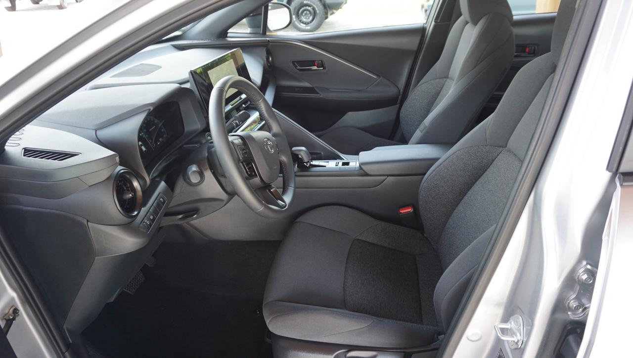 Toyota C-HR 1.8 hev Active fwd e-cvt