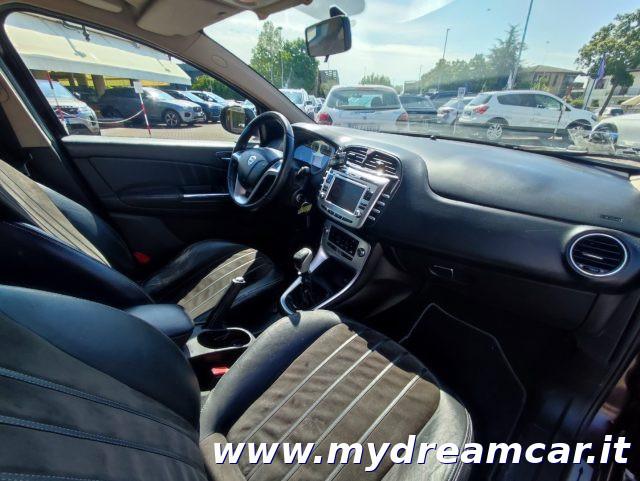 LANCIA Delta 1.6 MJT DPF Oro