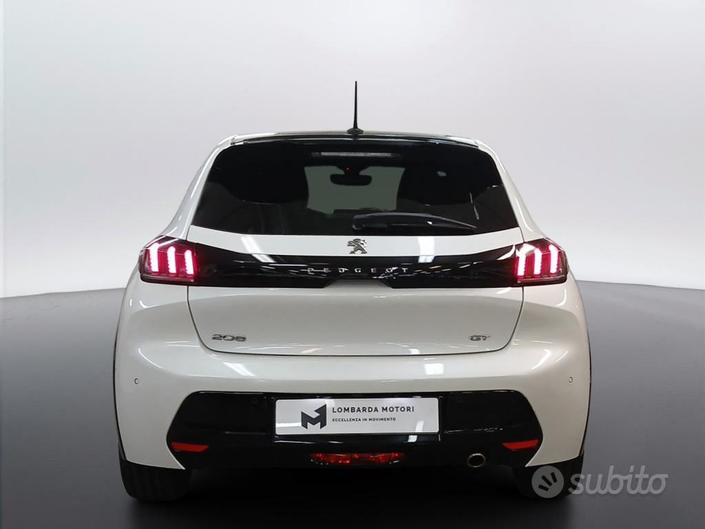 Peugeot 208 1.2 puretech GT Line s&s 100cv eat8