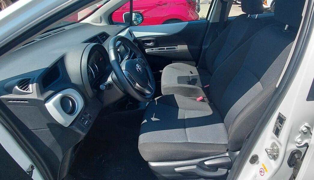 Toyota Yaris 1.5 Hybrid 5 porte Lounge