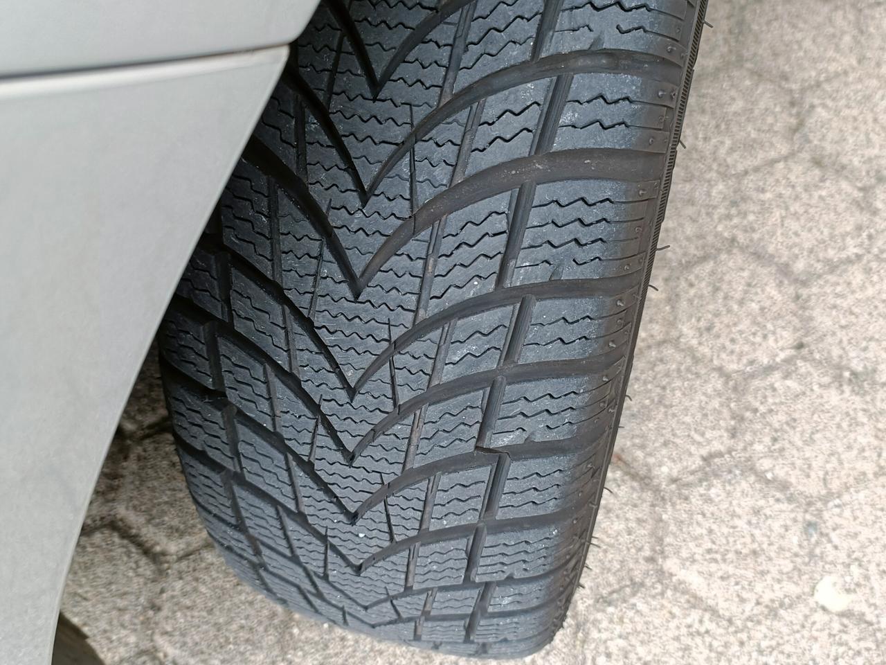 Toyota Aygo Connect 1.0 VVT-i 72 CV 5 porte x-play MMT