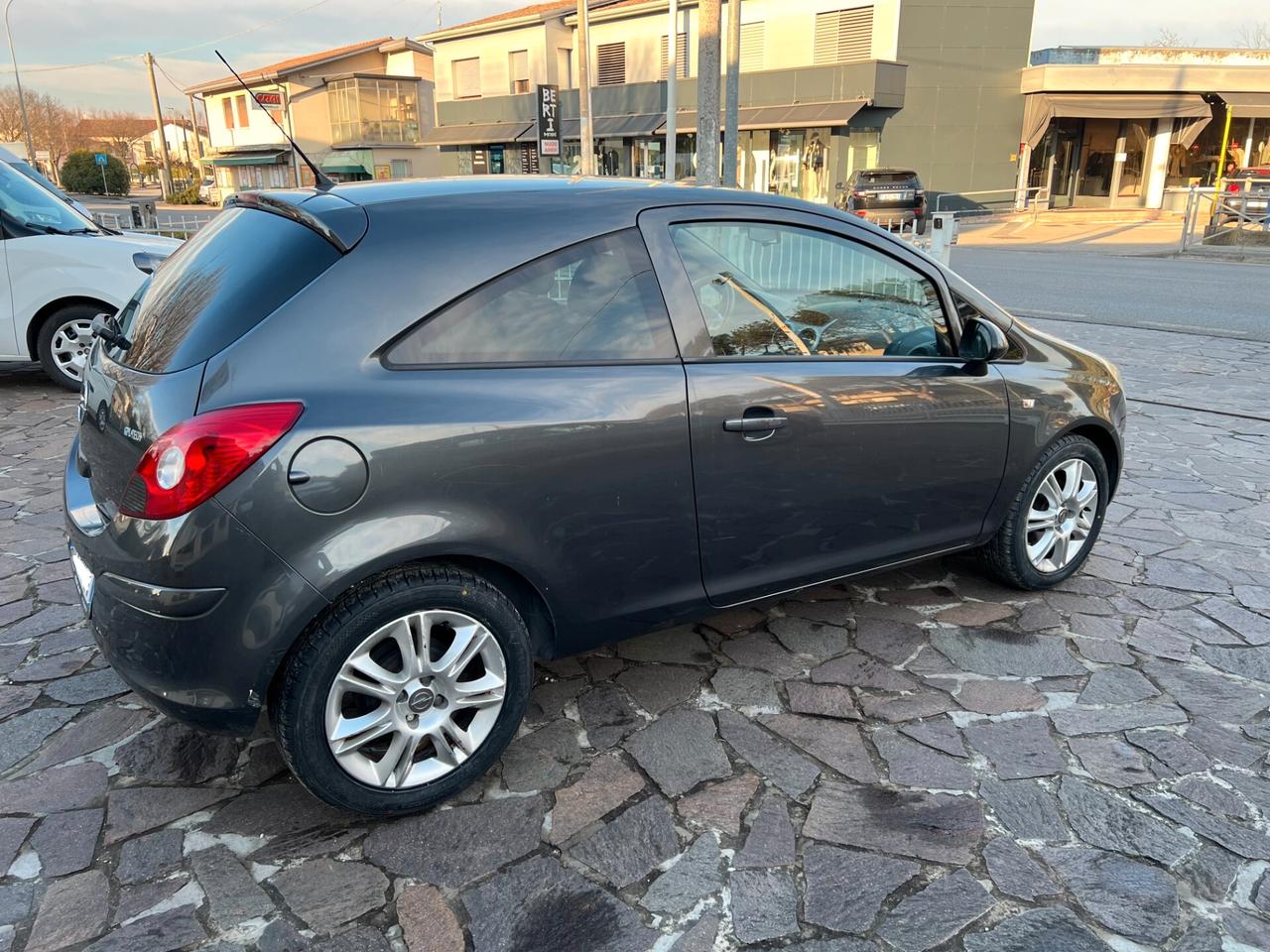 Opel Corsa 1.2 85CV 3 porte GPL-TECH Ecotec