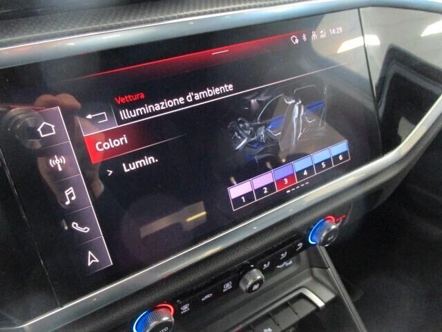 Audi Q3 SPB 35 TDI S tronic Identity Black