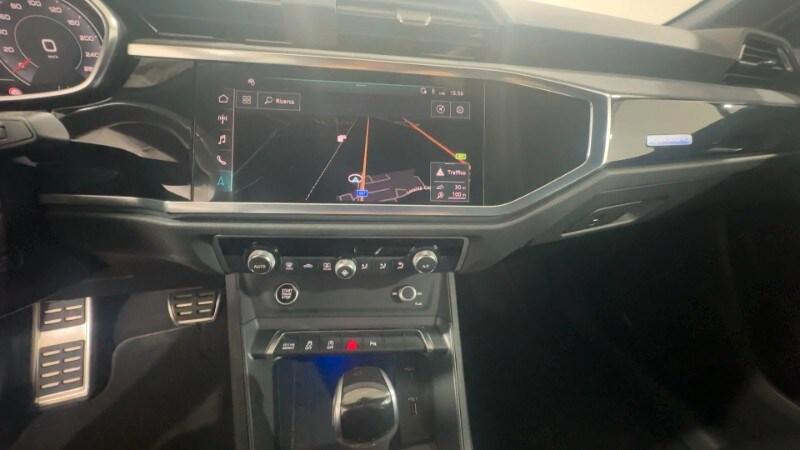 AUDI Q3 2ª serie Q3 SPB 40 TDI quattro S troni...