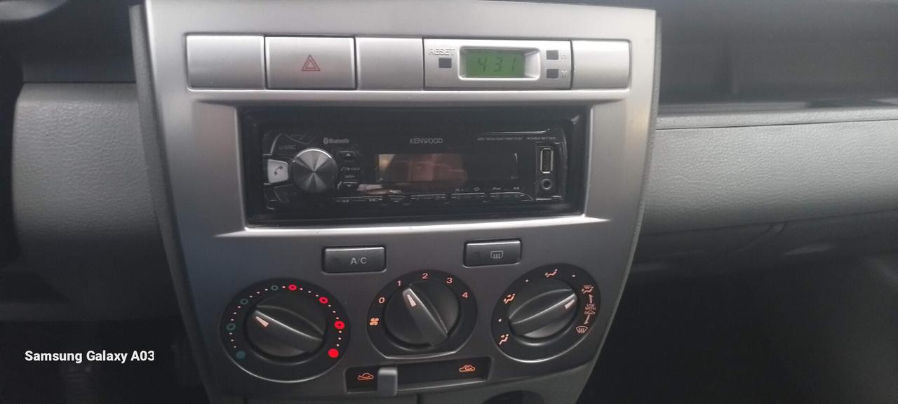 Mazda 2 1.200 Benz. UNICO PROPRIETARIO !!