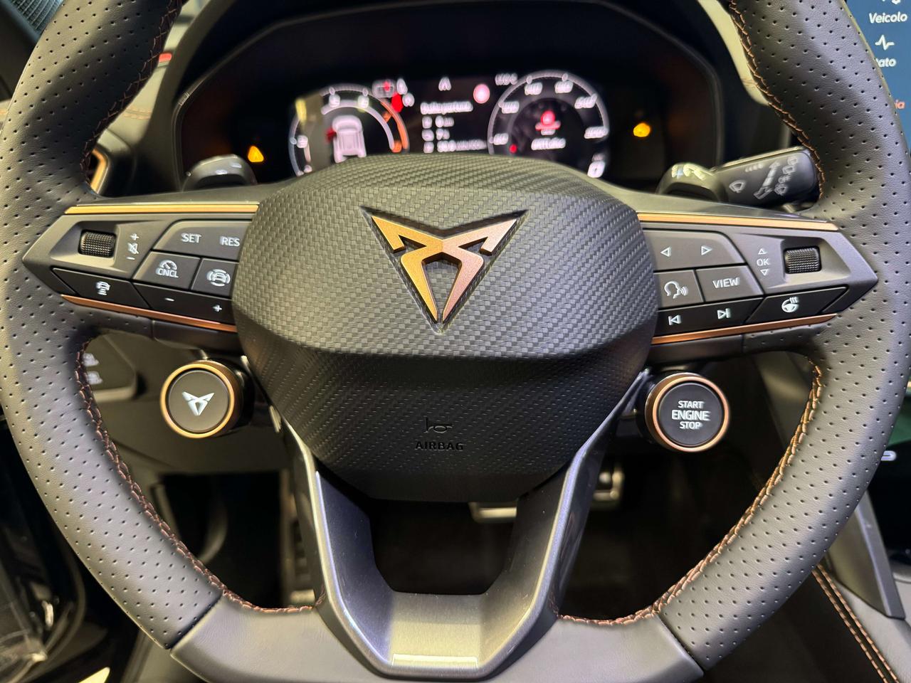 CUPRA Formentor Formentor Dark Night 1.5 e-HYBRID 150 kW (204 CV)