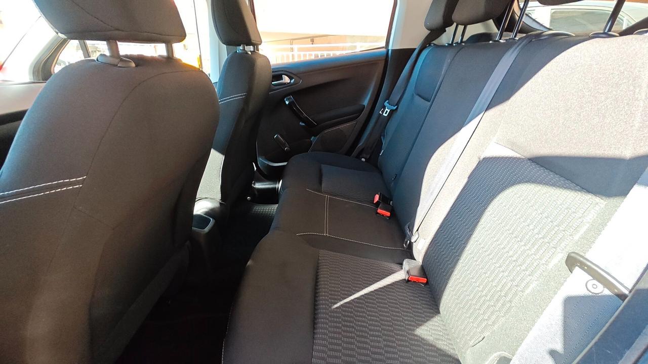 Peugeot 208 PureTech 82 5 porte Active