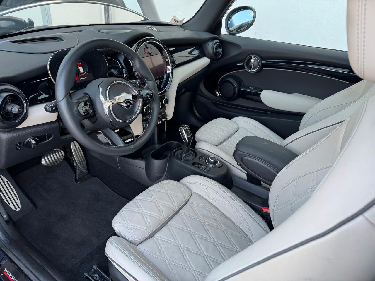 MINI John Cooper Works F56 3p 2.0 JCW auto INCIDENTATA
