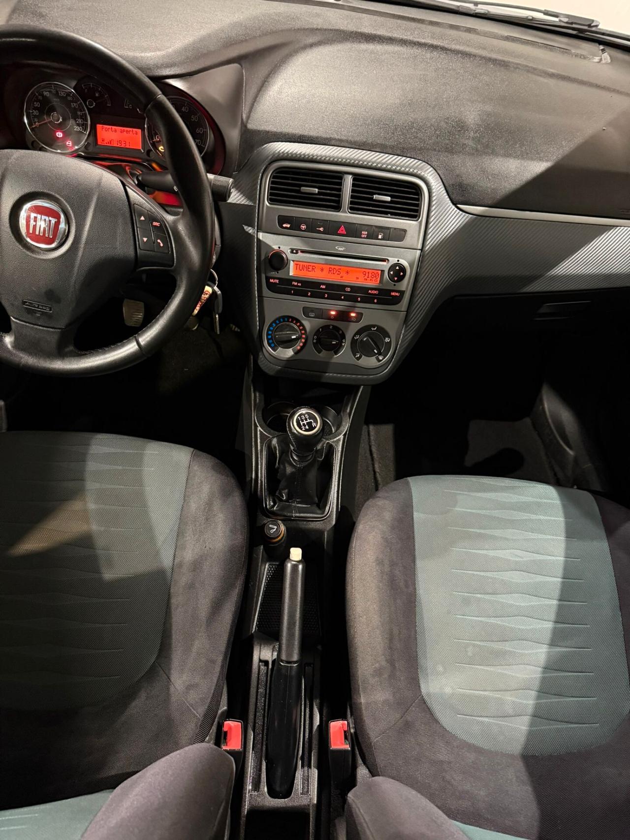 Fiat Grande Punto BENZINA - METANO - NEOPATENTATI