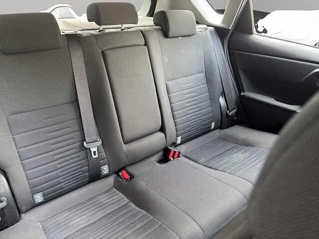 Toyota Auris 1.8 Hybrid Cool
