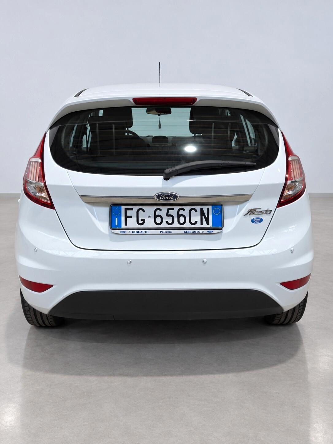 Ford Fiesta 1.5 TDCi 75CV 5 porte Titanium