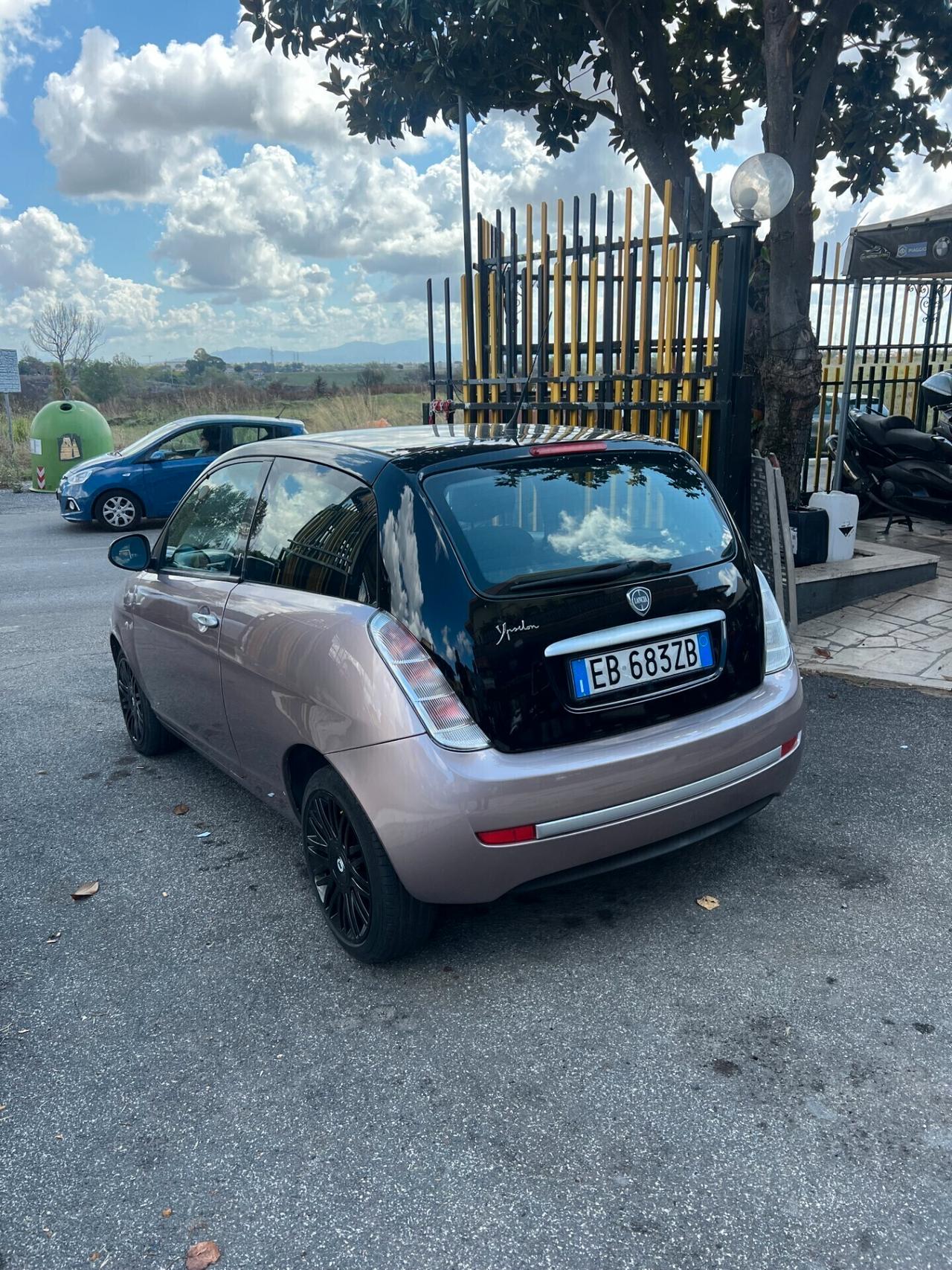 Lancia Ypsilon 1.2 GPL