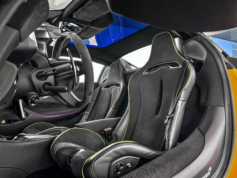 McLaren Artura Artura Spider