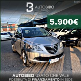 Lancia Ypsilon 1.2 69 CV 5 porte S&S Silver