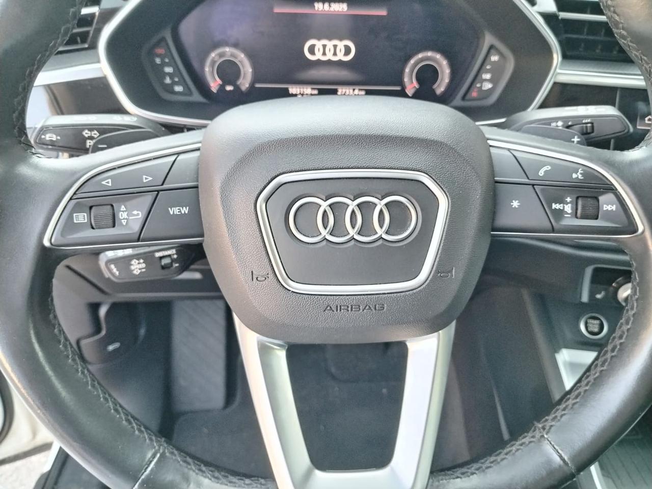 Audi Q3 S Line 2.0 35 TDI #5885