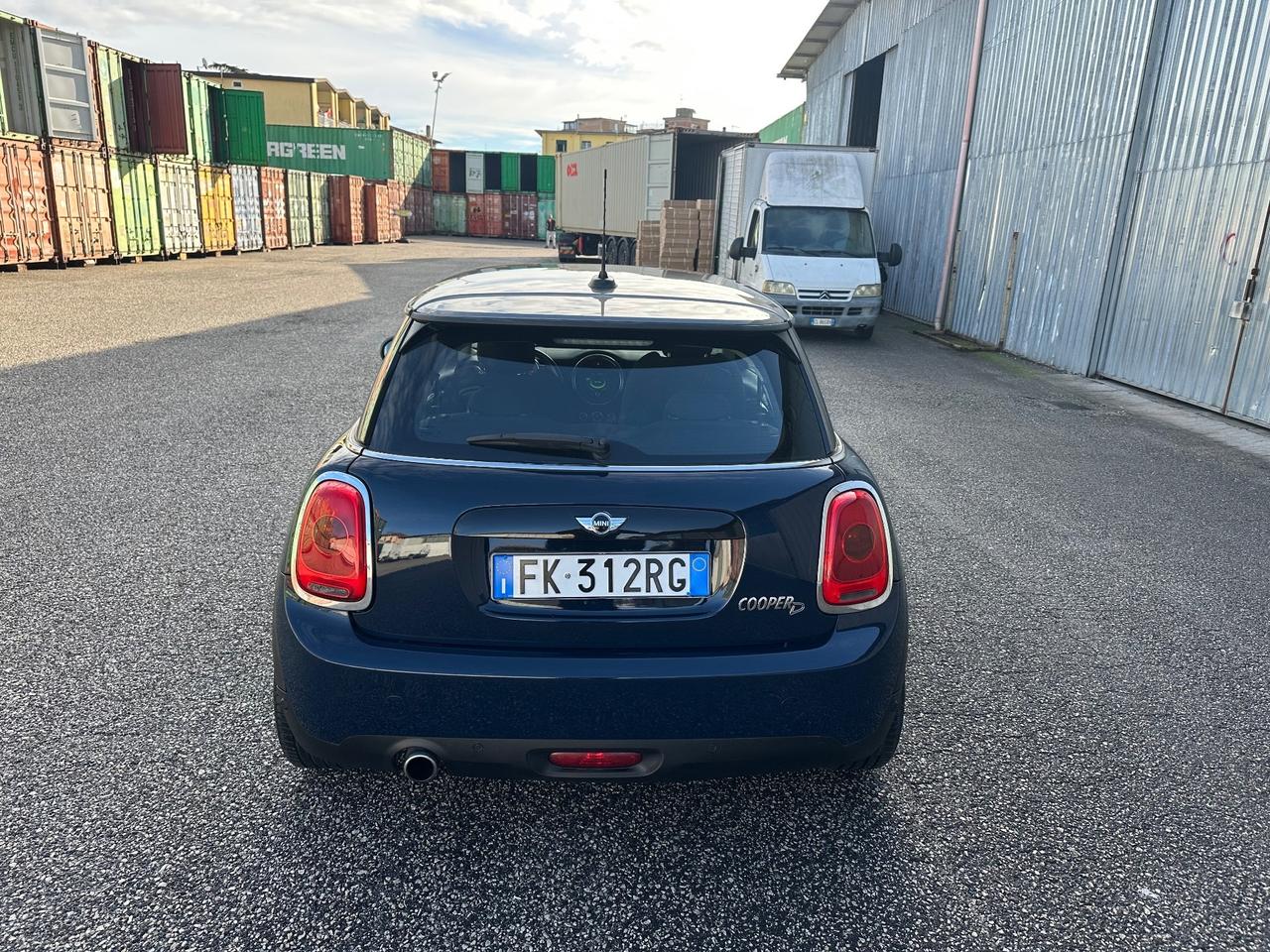 Mini 1.5 Cooper D 3 pt autom 7