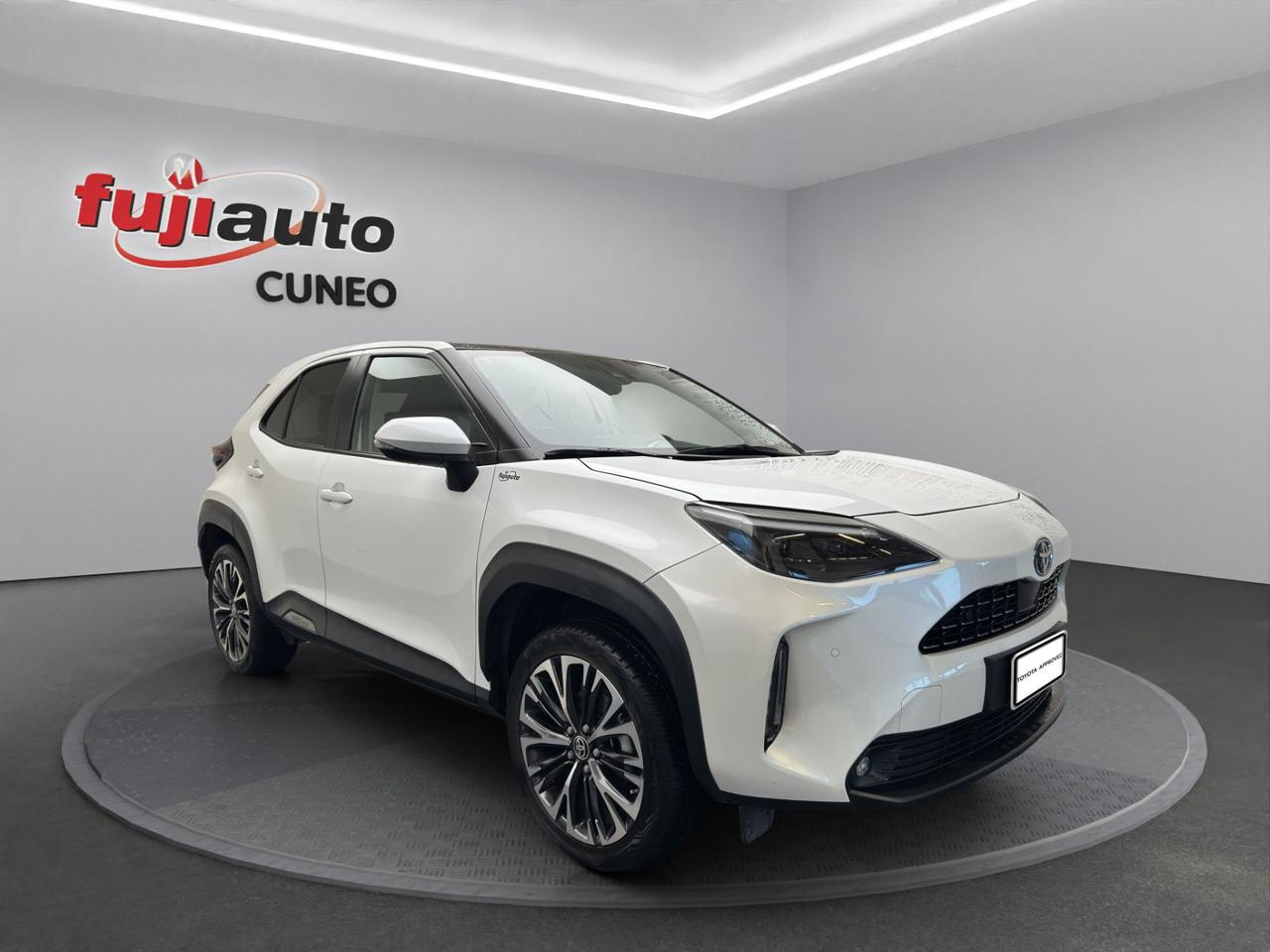 Toyota Yaris Cross 1.5h Lounge fwd 116cv e-cvt