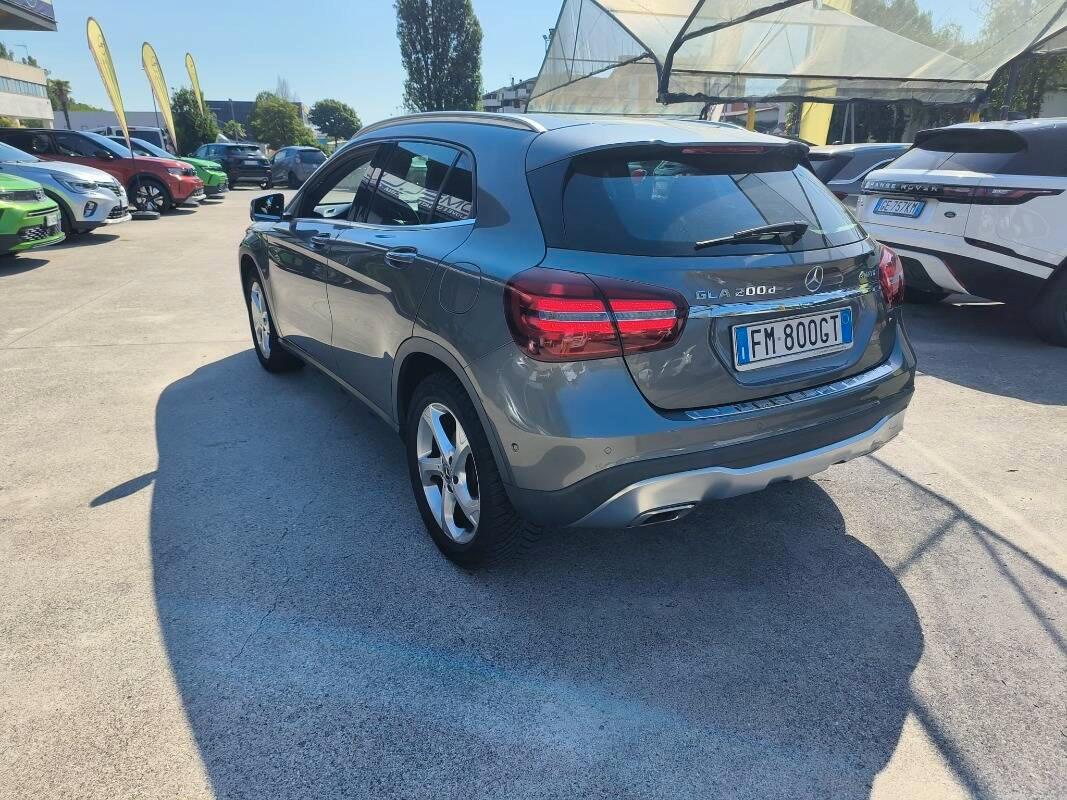 Mercedes Classe GLA 200 d Sport 4matic auto