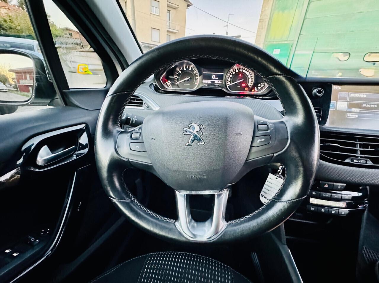 Peugeot 208 PureTech 82 5 porte Allure Ok Neopatentati