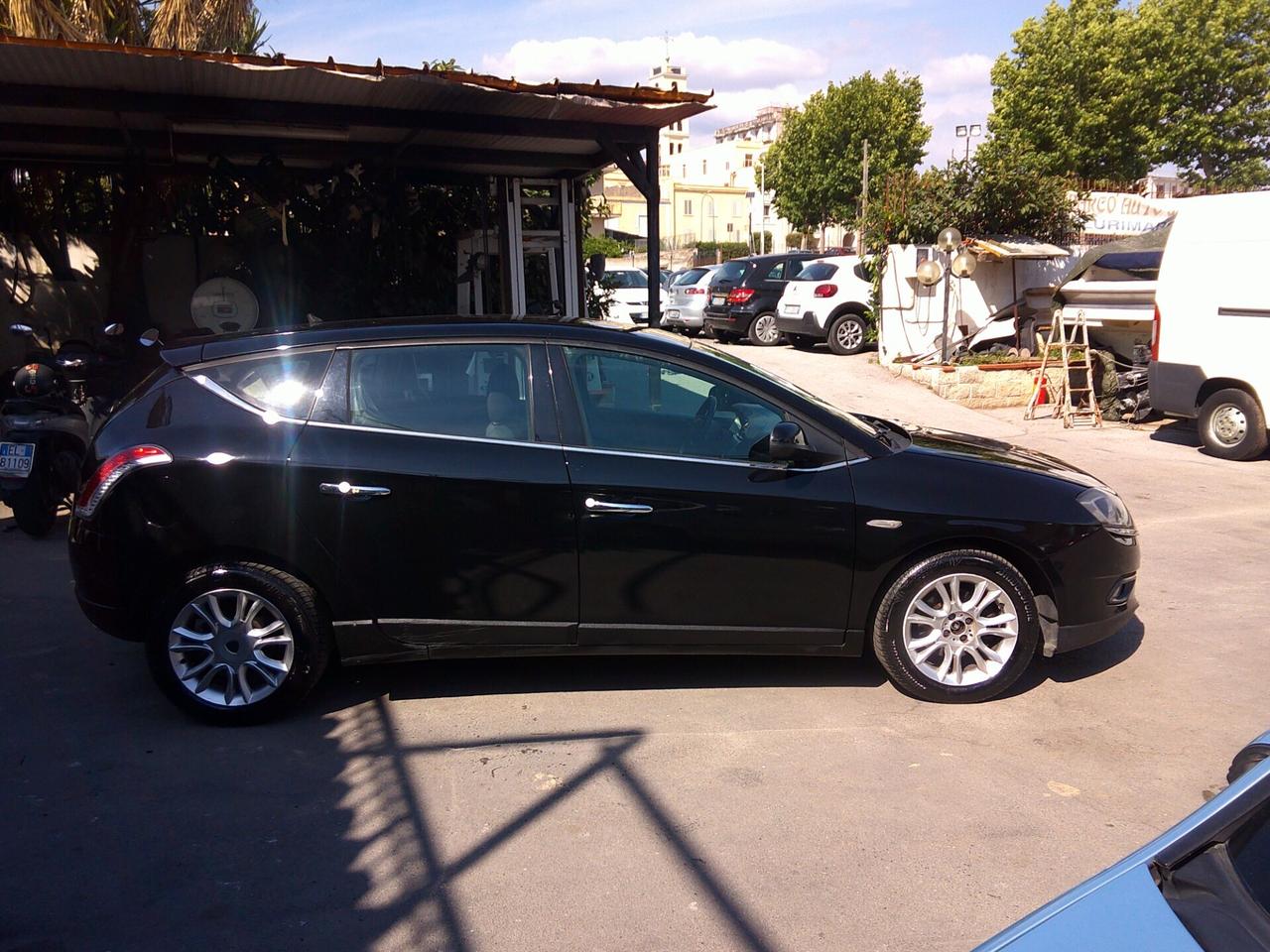 Lancia Delta 1.6 MJT DPF Oro 10