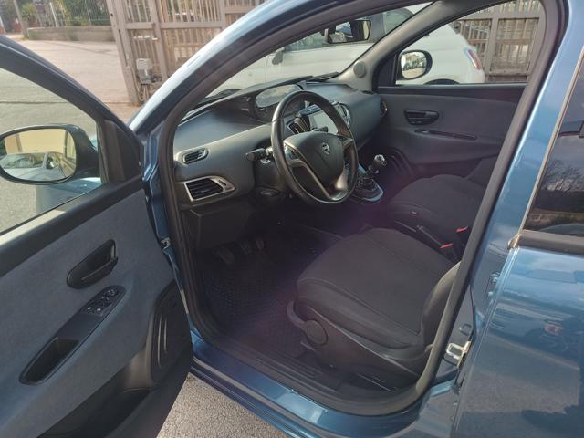 LANCIA Ypsilon 1.0 FireFly 5 porte S&S Hybrid Silver