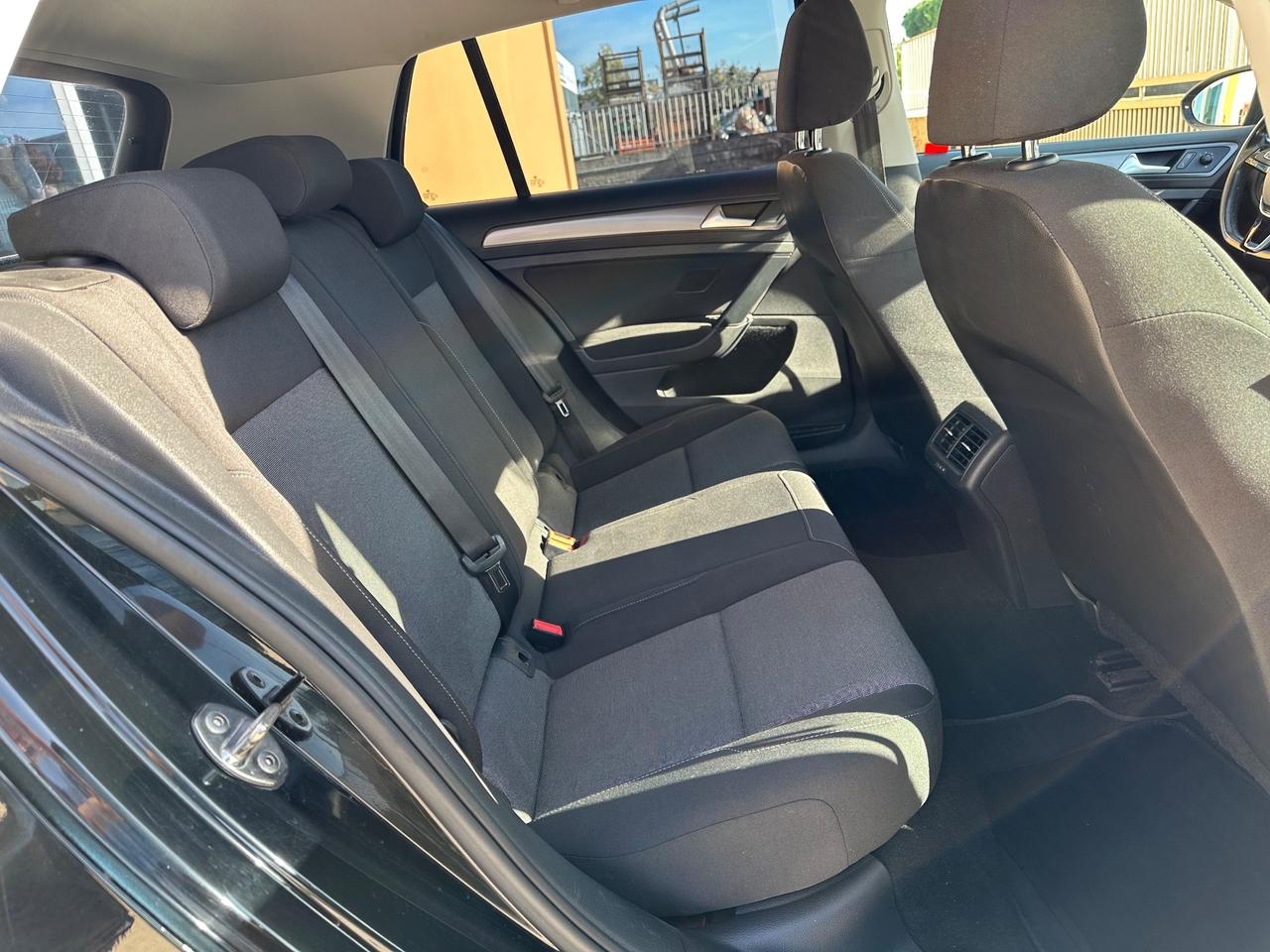 Volkswagen Golf 1.6 TDI 5p. Highline BlueMotion Technology