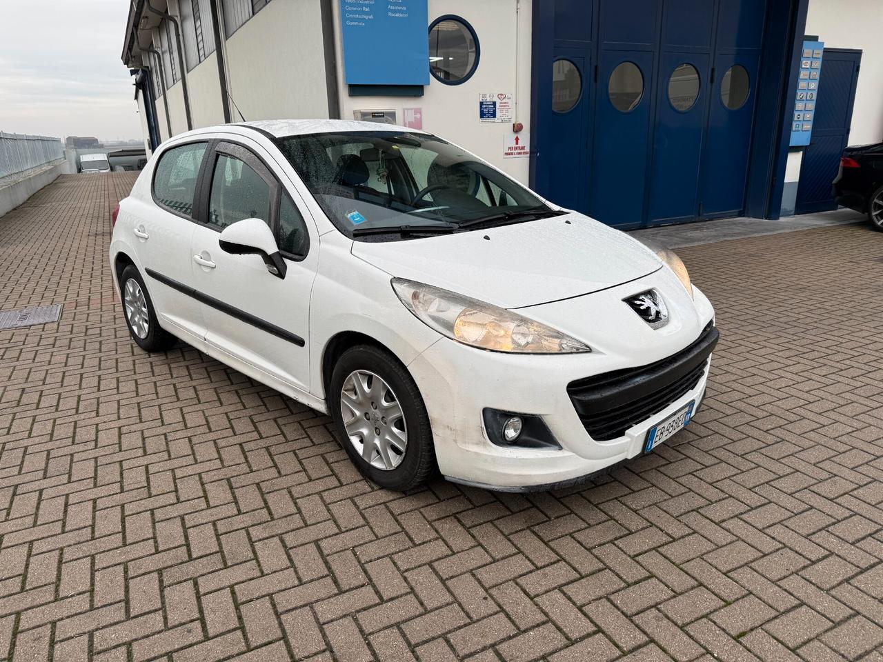 Peugeot 207 1.4 8V 75CV 5p. X Line ECO GPL