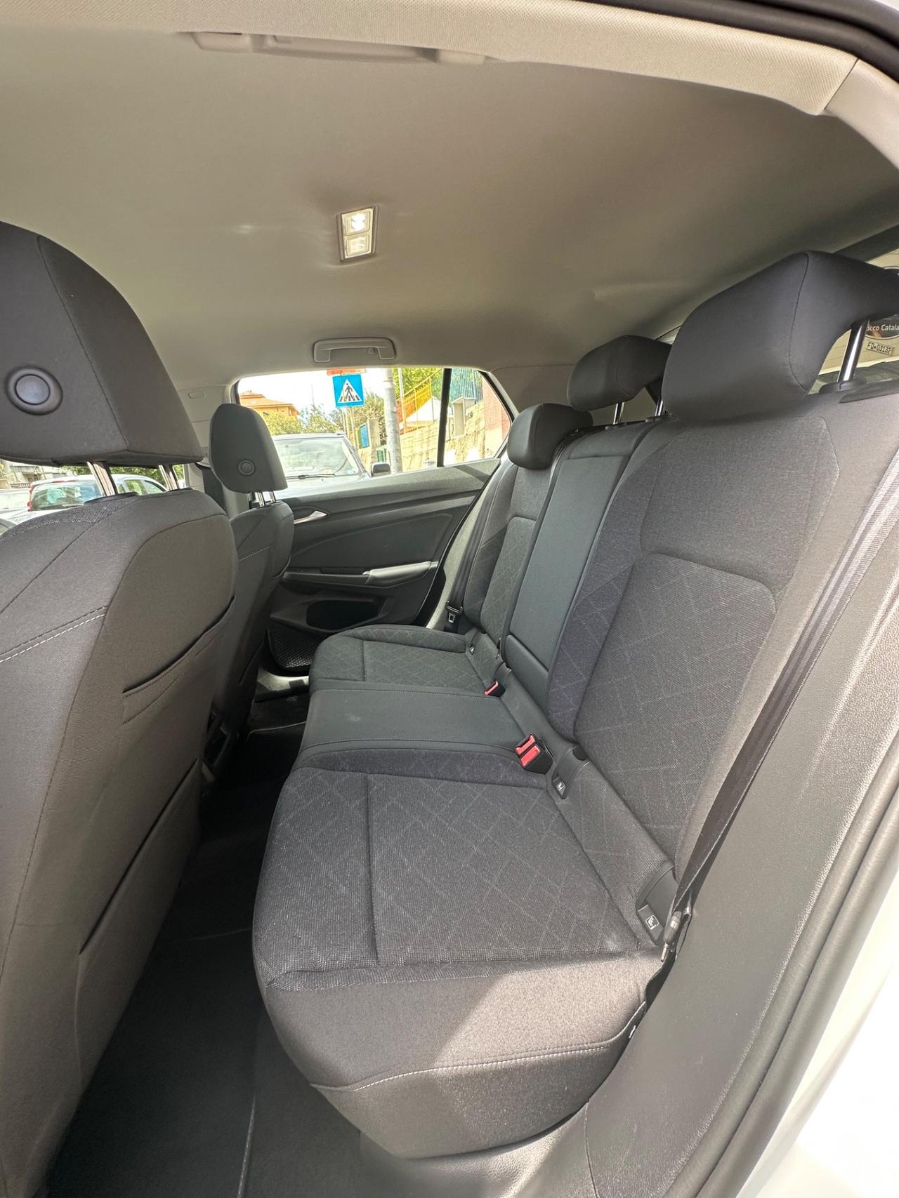 Volkswagen Golf 2.0 TDI 115 CV SCR Life