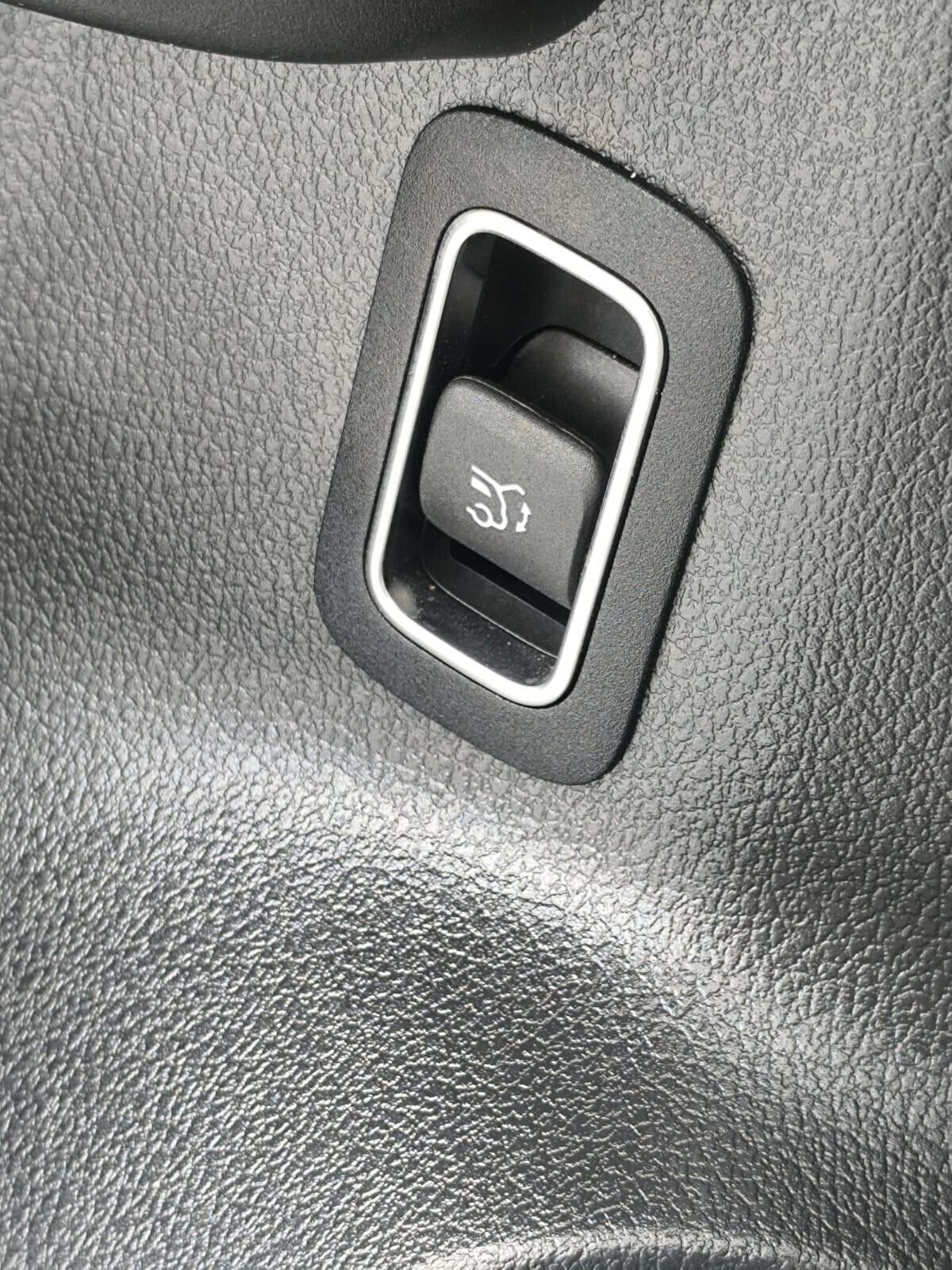 Mercedes GLA 200d 2.0CC 150CV Automatic Executive 2023