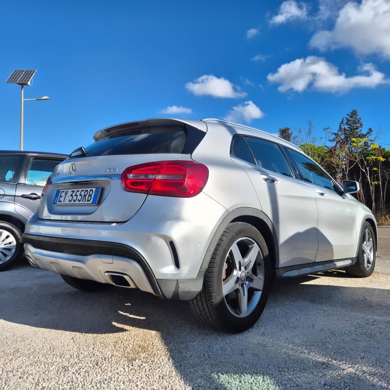 Mercedes-benz GLA 180 CDI Automatic Premium