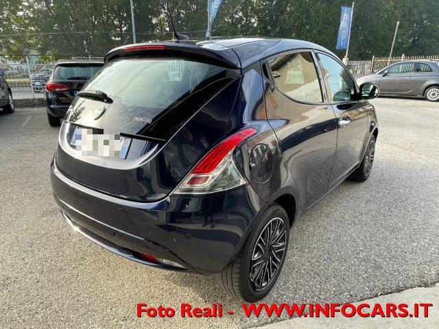 LANCIA Ypsilon 1.0 FireFly 5 porte S&S Hybrid Ecochic Gold