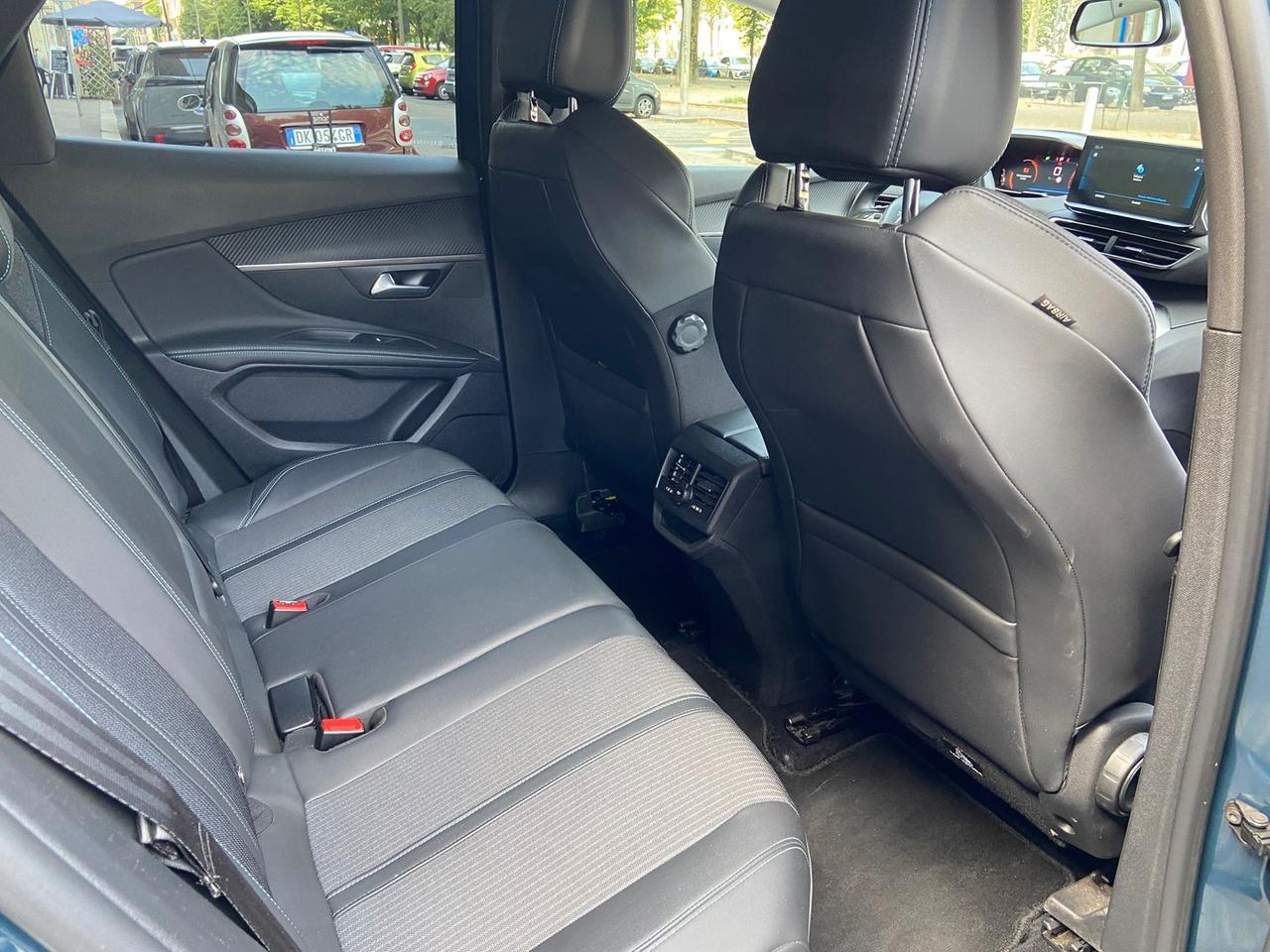 Peugeot 3008 Allure Pack 1.5 Blue HDI 130 #11985