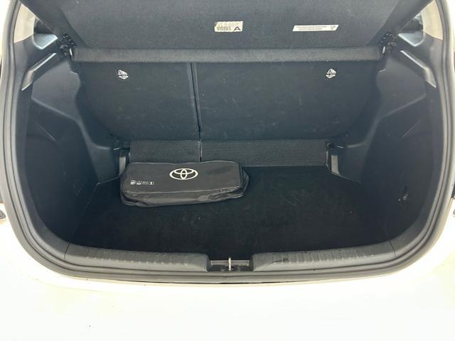 TOYOTA Yaris 1.0 5 porte Active