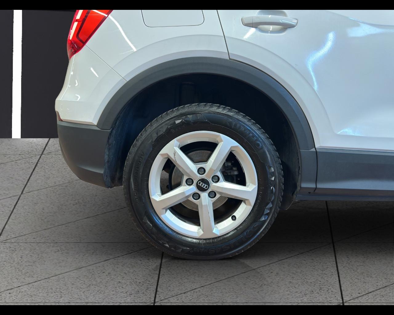 AUDI Q2 - Q2 40 TFSI quattro S tronic Business