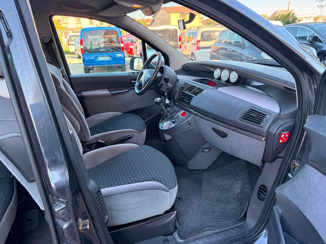 Citroen C8 2.0 HDi 120CV Elegance 7 POSTI