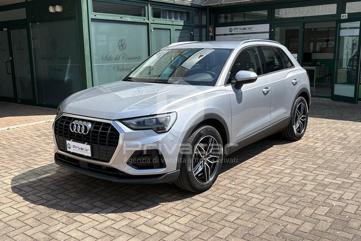 AUDI Q3 35 TDI Business