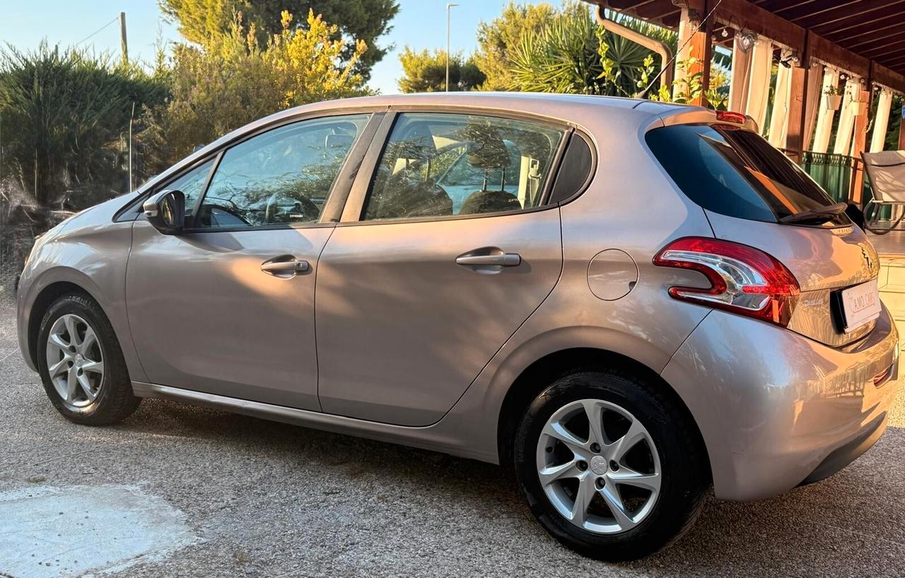 Peugeot 208 1.2 VTi 82 CV 5 porte Allure COME NUOVA