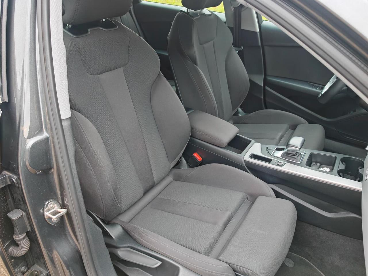 Audi A4 Avant 40 TDI S tronic S-line edition