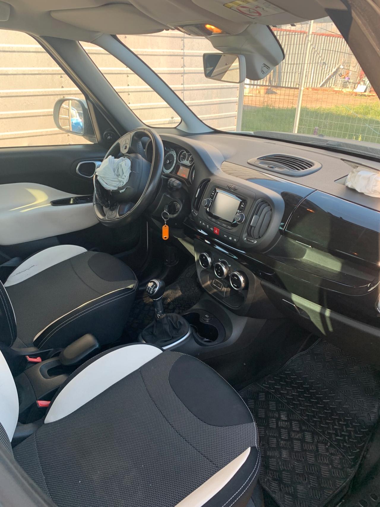 Fiat 500L 1.3 MJT 85Cv TREKKING SINISTRATA