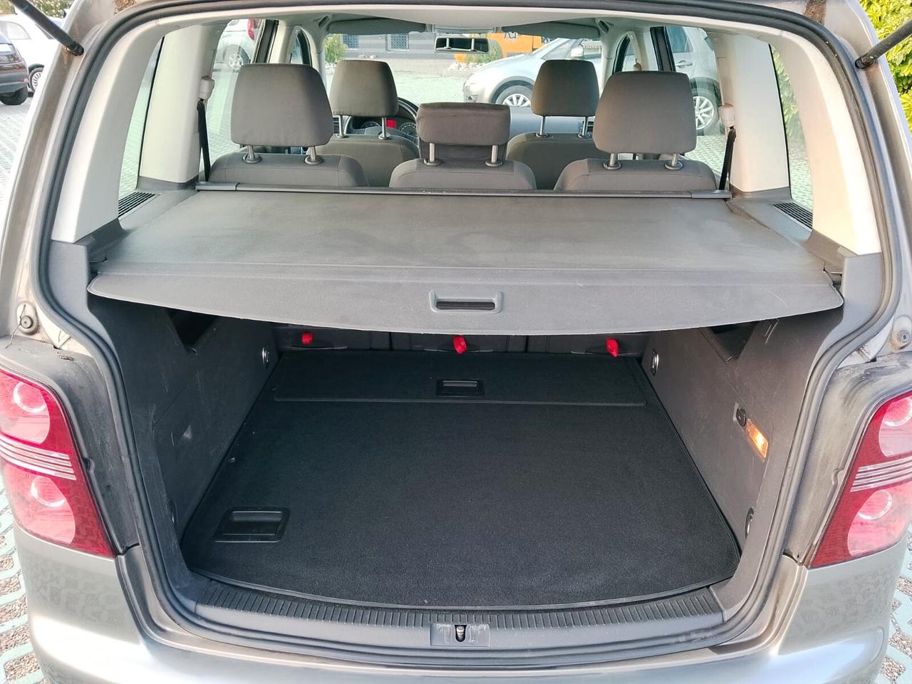 Volkswagen Touran 1.4 16V TSI Ecofuel-METANO-NEOPAT-2009